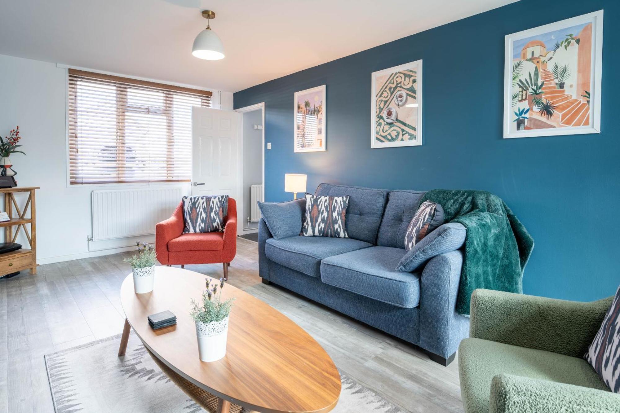 Gatwick Place - 4 Bed 2 Bath Self Contained House With Private Garden هورلي المظهر الخارجي الصورة