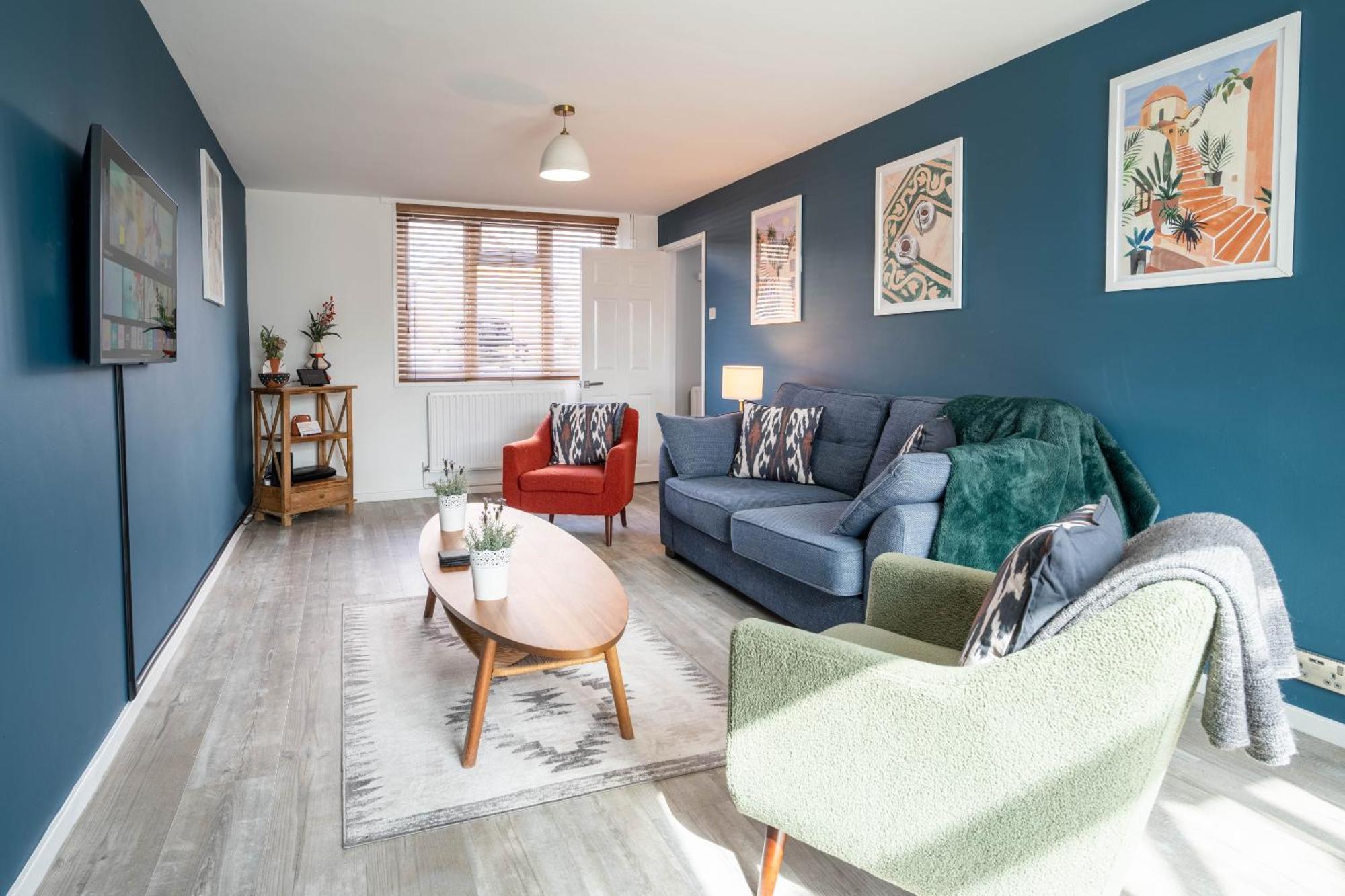 Gatwick Place - 4 Bed 2 Bath Self Contained House With Private Garden هورلي المظهر الخارجي الصورة